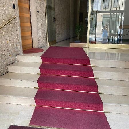 Lovely Apartment In The New Porta Nuova Area ミラノ エクステリア 写真
