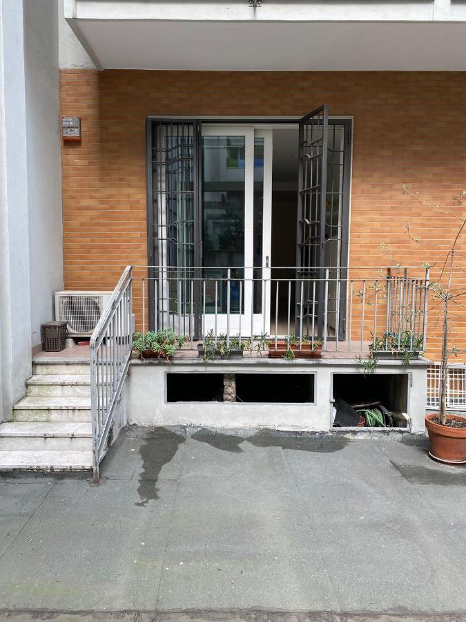 Lovely Apartment In The New Porta Nuova Area ミラノ エクステリア 写真