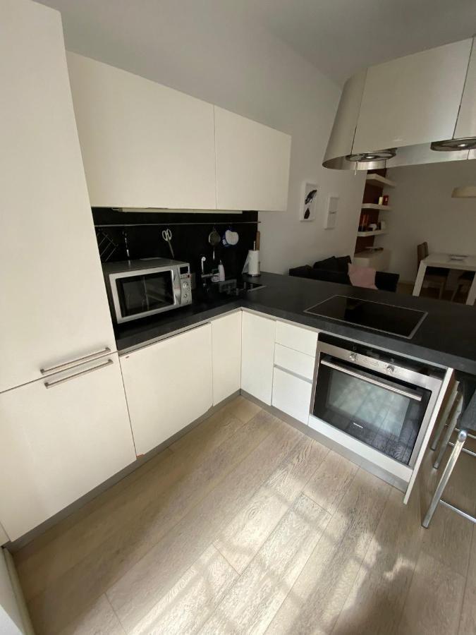 Lovely Apartment In The New Porta Nuova Area ミラノ エクステリア 写真