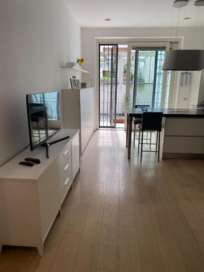 Lovely Apartment In The New Porta Nuova Area ミラノ エクステリア 写真