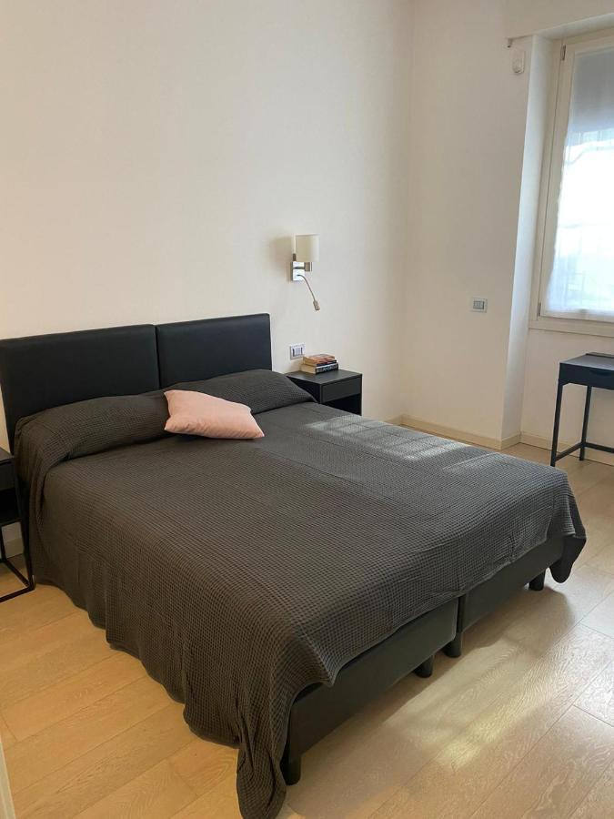 Lovely Apartment In The New Porta Nuova Area ミラノ エクステリア 写真