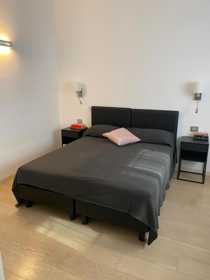 Lovely Apartment In The New Porta Nuova Area ミラノ エクステリア 写真