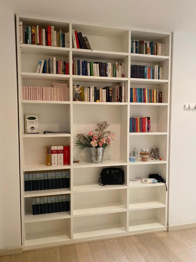 Lovely Apartment In The New Porta Nuova Area ミラノ エクステリア 写真